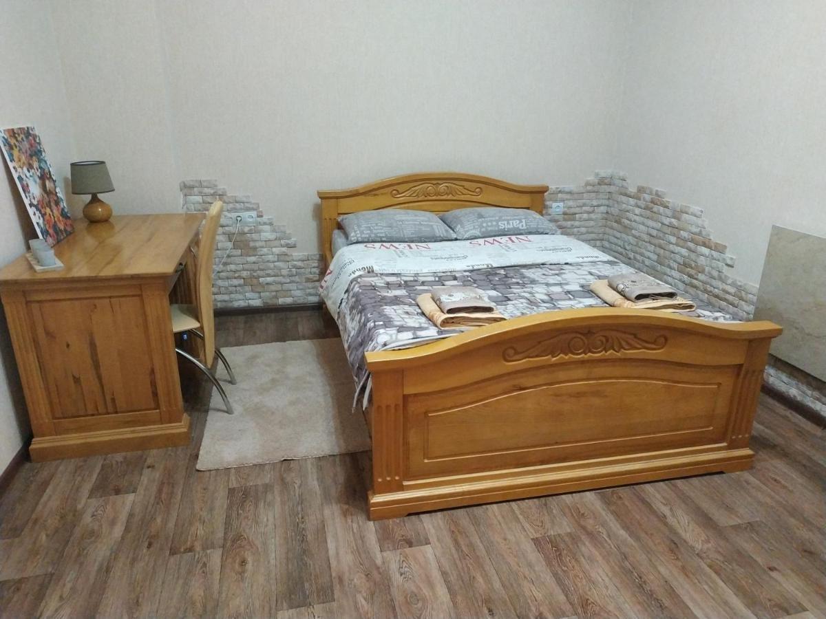 Apartment In The Center Of Old Town Kam'janec'-Podil's'kyj Esterno foto