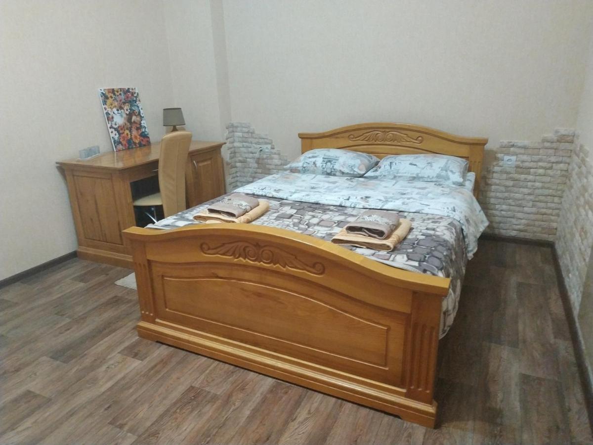 Apartment In The Center Of Old Town Kam'janec'-Podil's'kyj Esterno foto